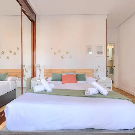 Apartamento Iturribide Hogar Moderno Junto Al Metro Bilbao Exterior foto